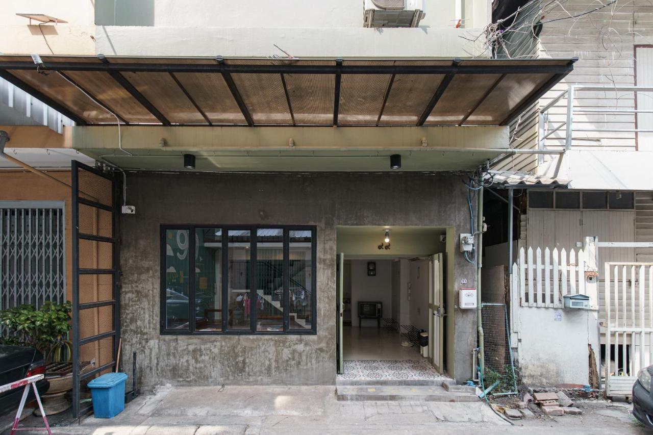 99 Hostel Khaosan Bangkok Extérieur photo